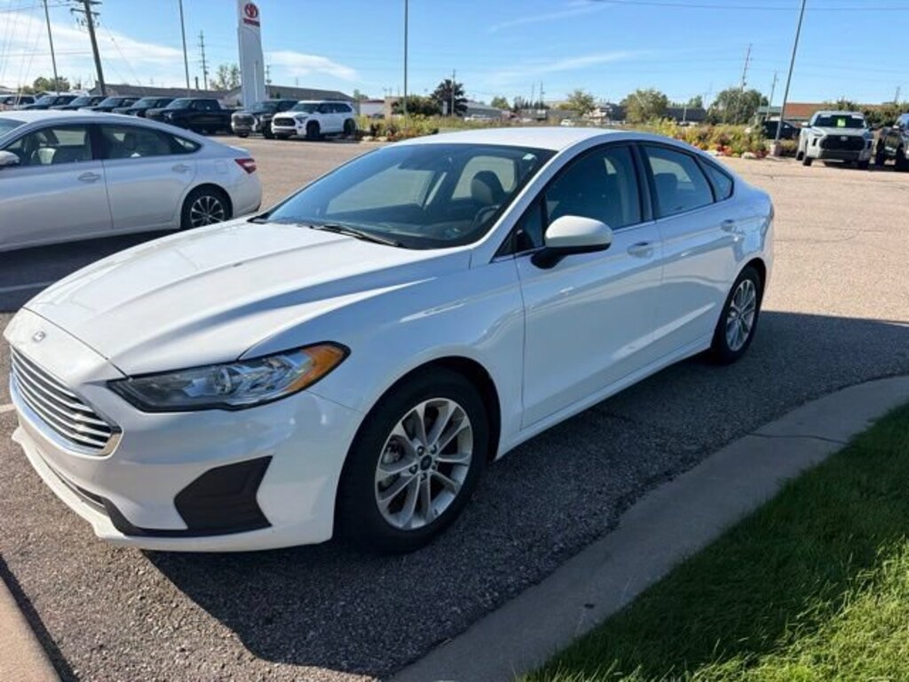 Used 2020 Ford Fusion SE Sedan