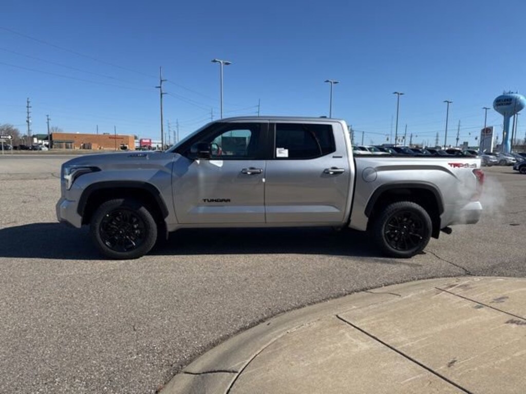 New 2025 Toyota Tundra i-FORCE MAX Limited LIMITED CREWMAX 5.5
