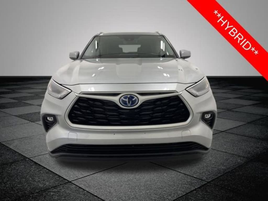 Certified 2022 Toyota Highlander Hybrid XLE SUV