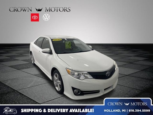 Used 2013 Toyota Camry SE with VIN 4T1BF1FKXDU260048 for sale in Holland, MI
