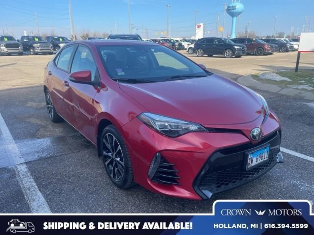 Used 2018 Toyota Corolla SE Sedan
