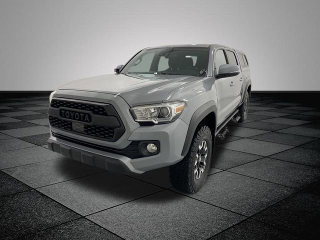 2020 Toyota Tacoma TRD Off-Road photo 3