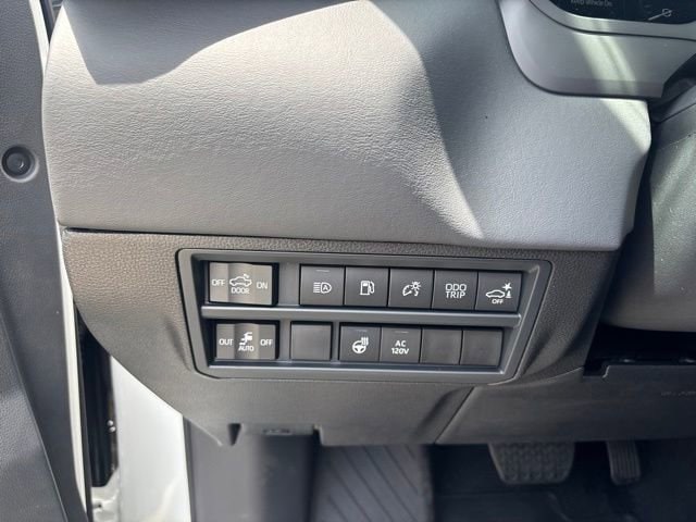 2026 Toyota Tundra Platinum - Photo 12