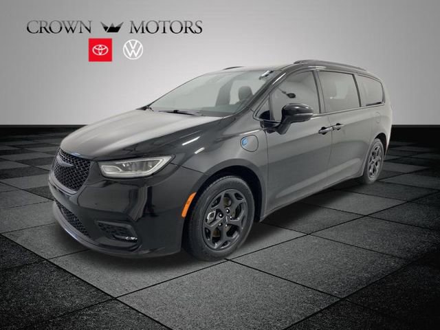 2021 Chrysler Pacifica Hybrid Limited photo 3