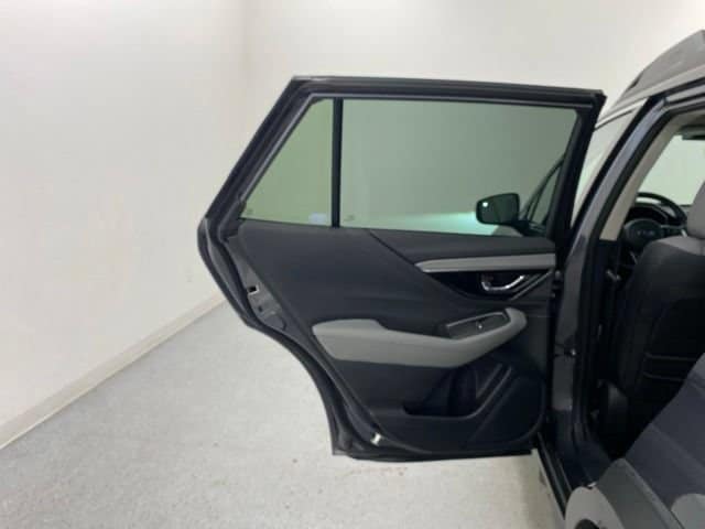 2025 Subaru Outback Limited - Photo 30