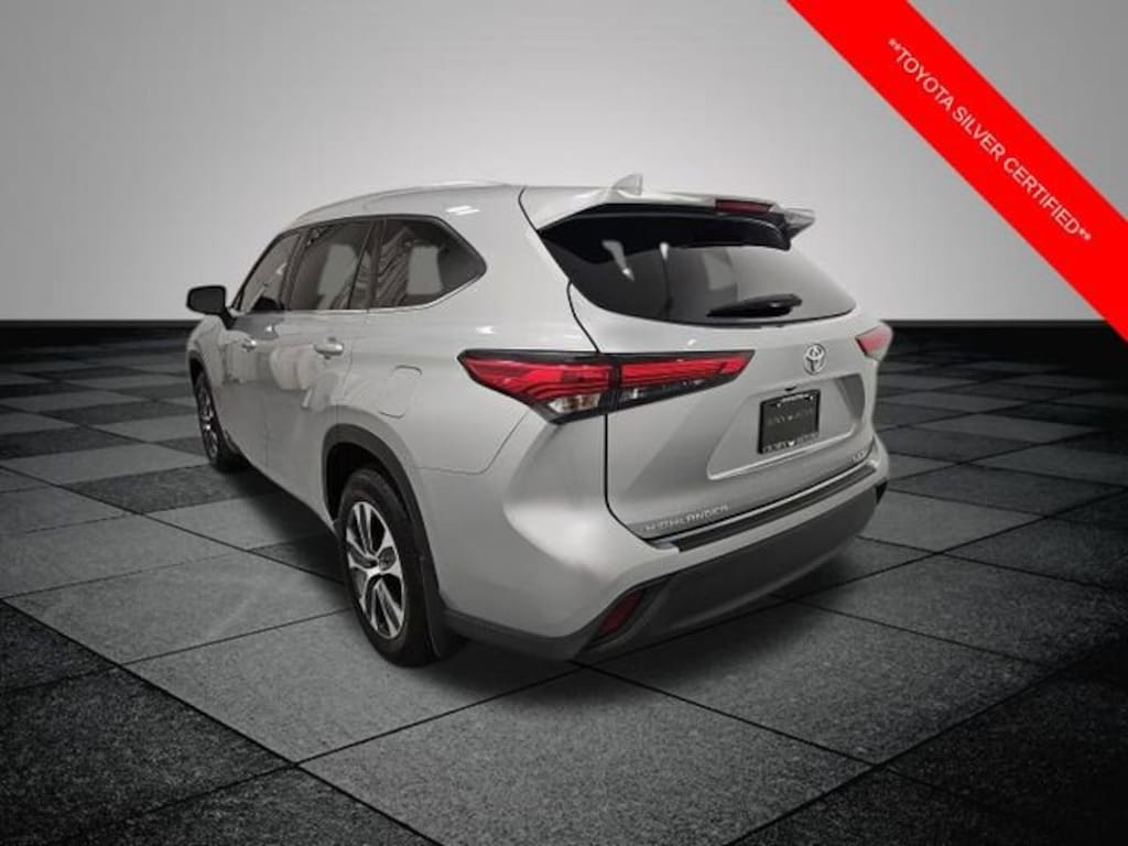 Used 2020 Toyota Highlander XLE SUV