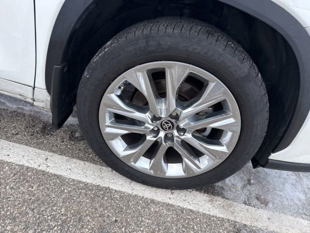 Used 2021 Toyota Highlander Limited SUV