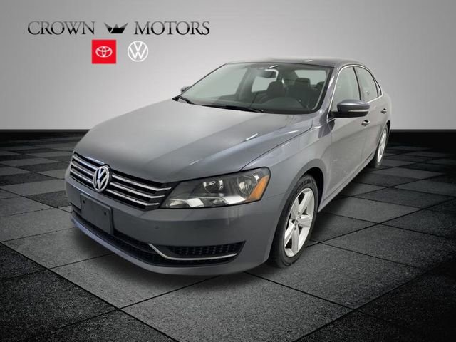 2013 Volkswagen Passat SE photo 3