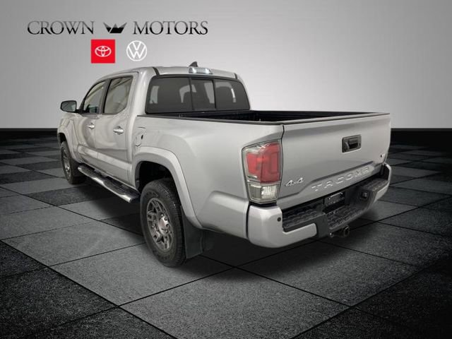 2016 Toyota Tacoma Limited photo 4