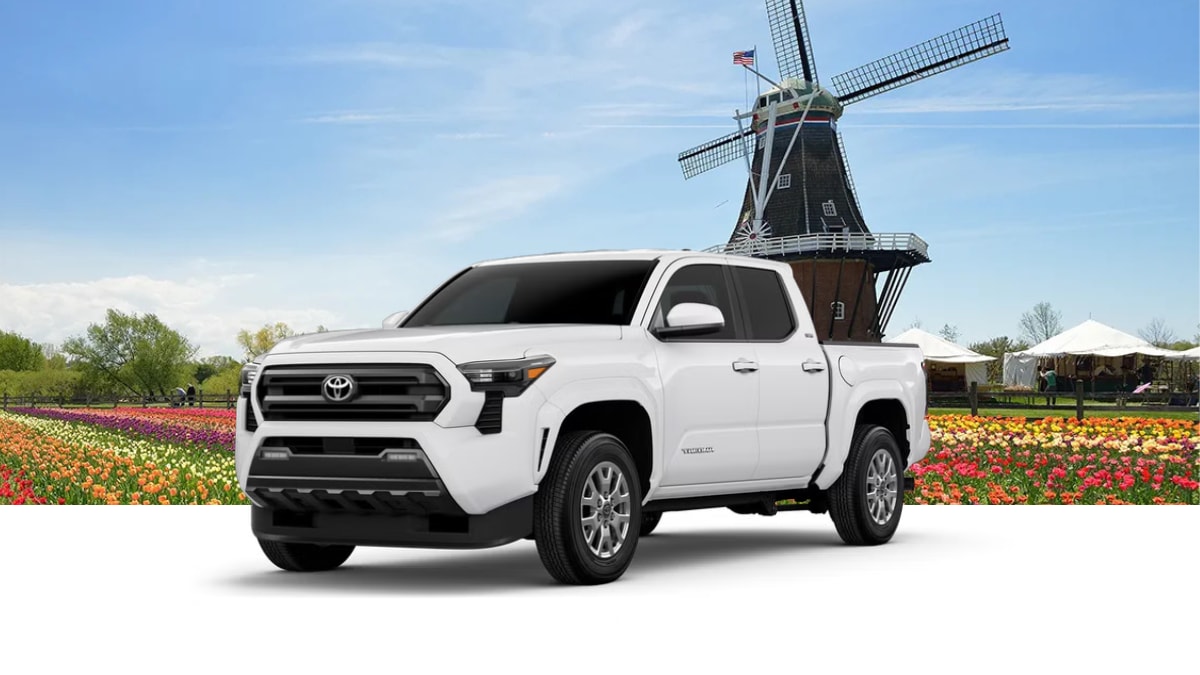 2026 Toyota Tacoma SR5 Double Cab 4WD