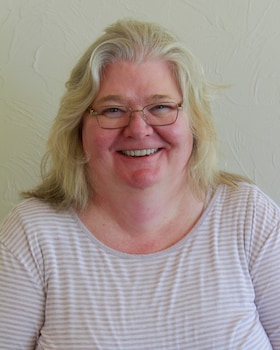 Staff member Carolina Kaled from 2bd9a69f35e6