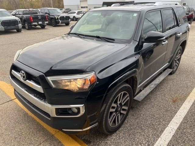 2017 Toyota 4Runner Limited photo 2