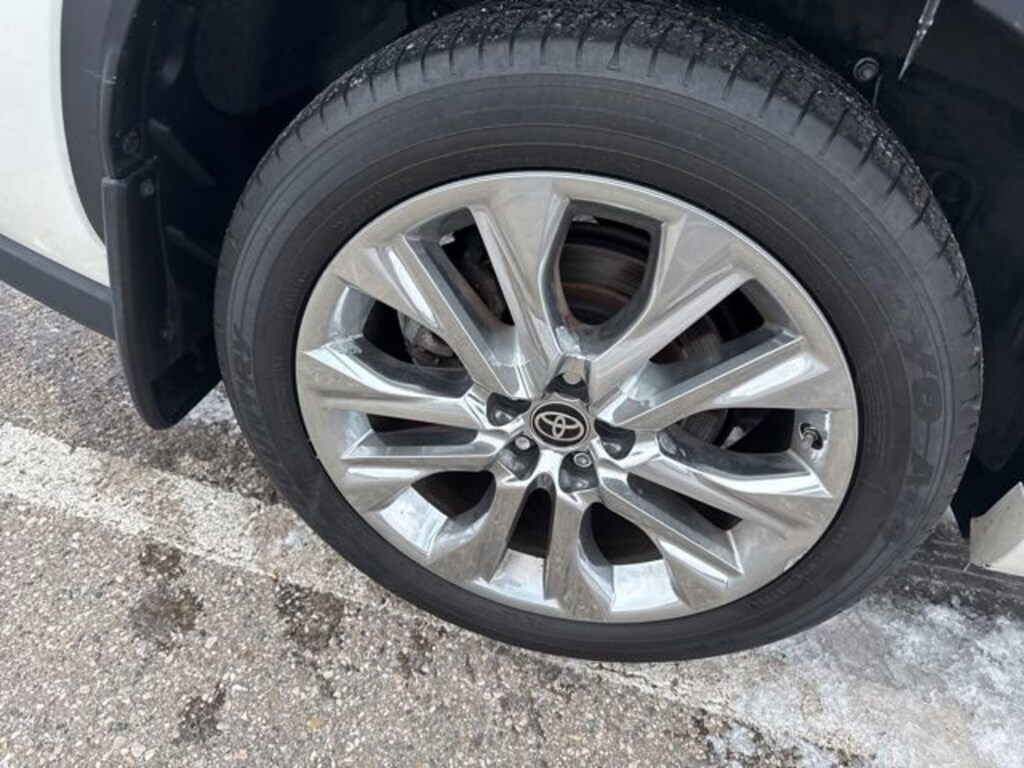 Used 2021 Toyota Highlander Limited SUV