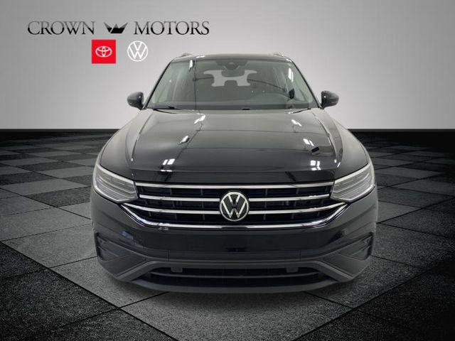 2022 Volkswagen Tiguan SE photo 2