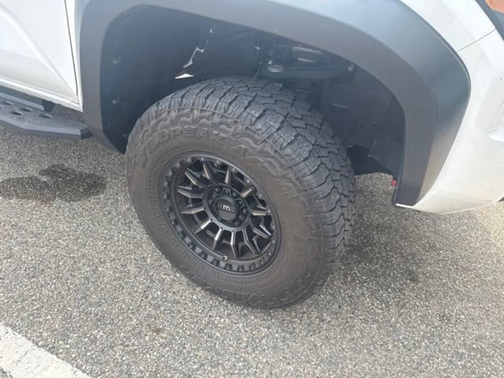 Used 2024 Toyota Tacoma SR Truck Double Cab