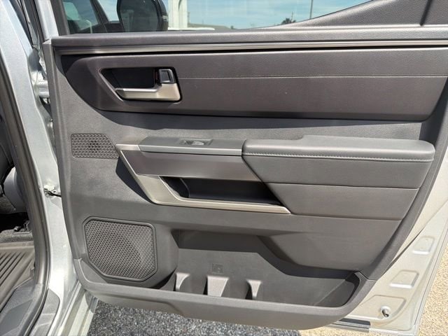 2026 Toyota Tundra SR5 - Photo 23