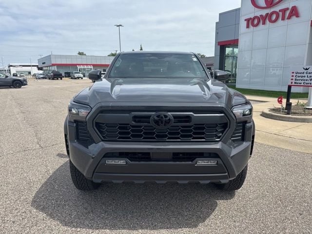 2026 Toyota Tacoma TRD Off Road - Photo 2