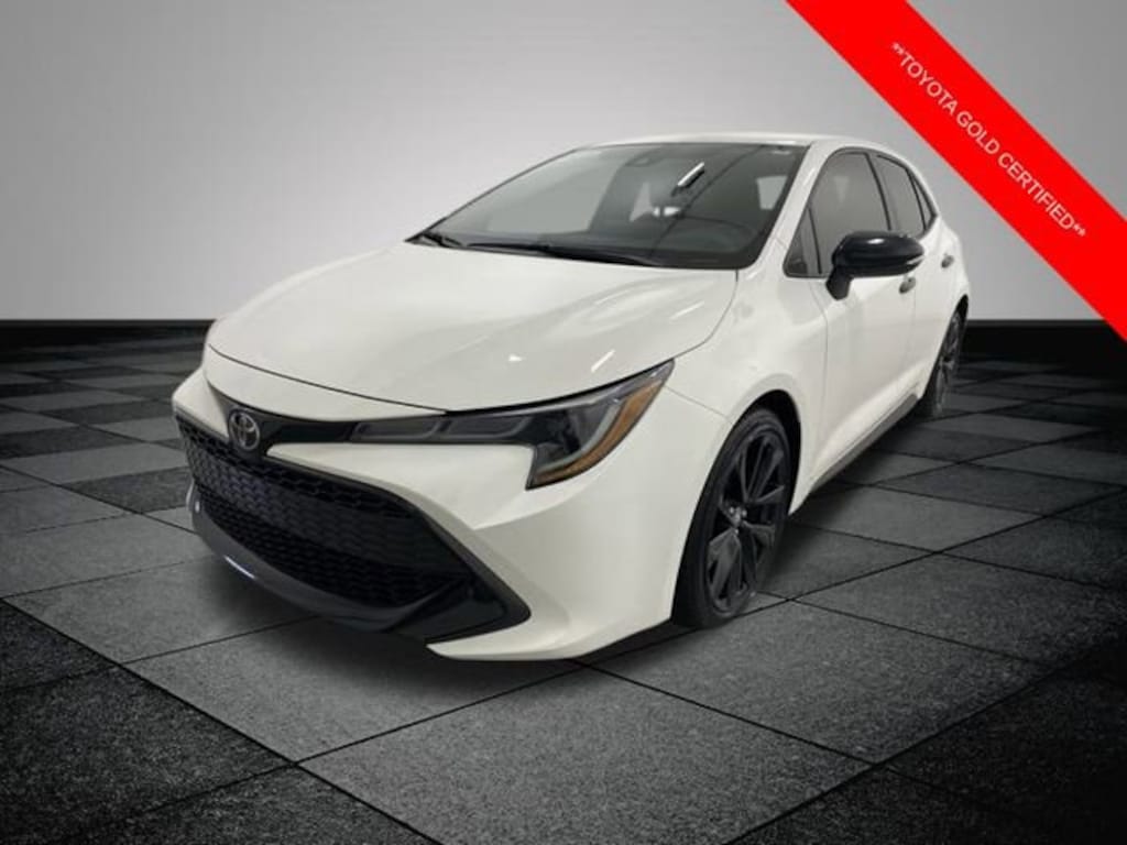 Certified 2022 Toyota Corolla Hatchback SE Nightshade Edition Hatchback