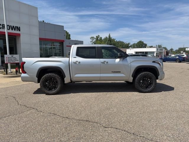 2026 Toyota Tundra SR5 - Photo 7
