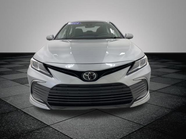 2024 Toyota Camry LE photo 2