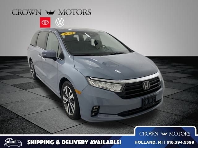 2024 Honda Odyssey Touring's photo