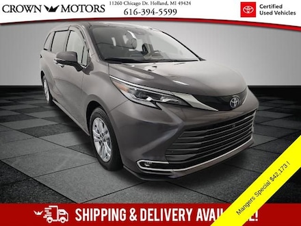 2023 Toyota Sienna Platinum Van Passenger Van