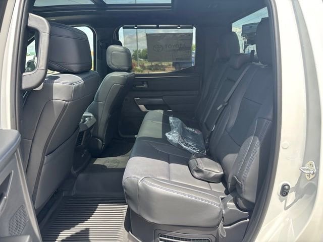 2026 Toyota Tundra Platinum - Photo 17