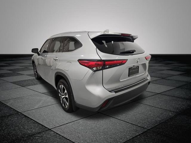 2020 Toyota Highlander XLE photo 4