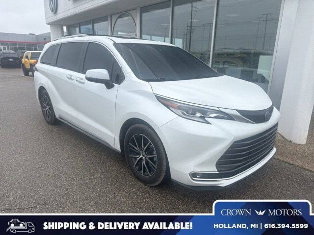 Used 2023 Toyota Sienna Platinum Van Passenger Van