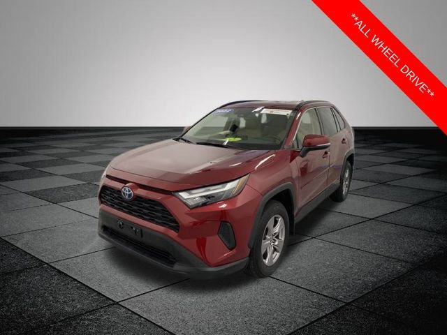 2022 Toyota RAV4 Hybrid XLE photo 2