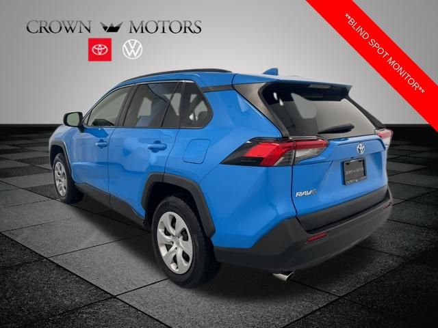 2019 Toyota RAV4 LE photo 4