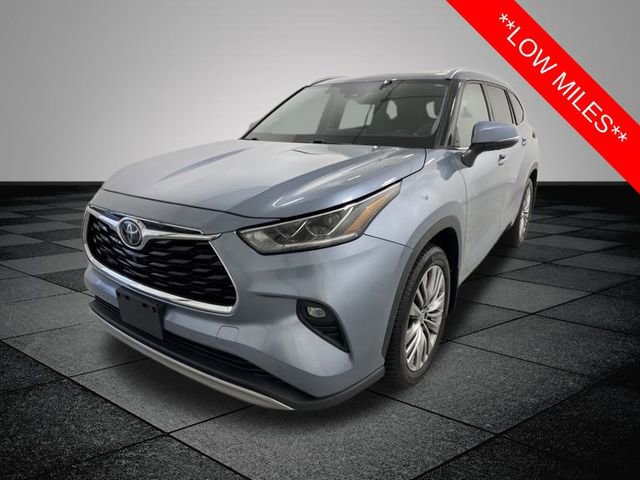 2020 Toyota Highlander Platinum photo 3