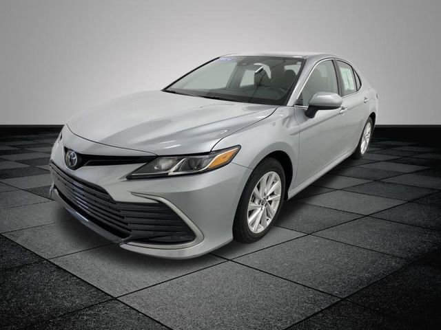 2024 Toyota Camry LE photo 3