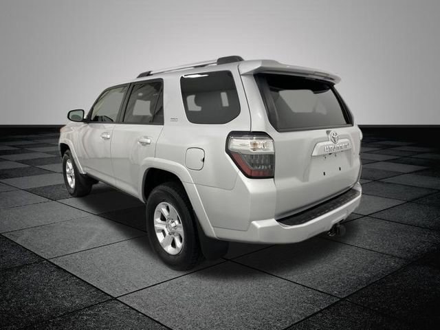 2021 Toyota 4Runner SR5 photo 4