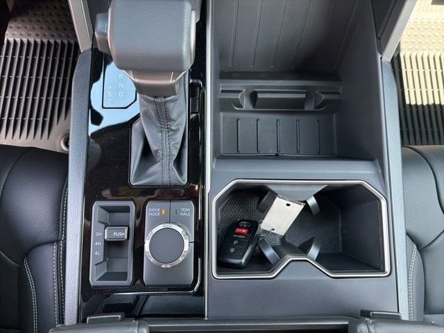 2026 Toyota Tundra SR5 - Photo 11