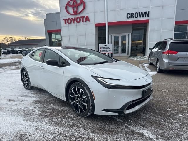 2026 Toyota Prius XSE Premium's photo