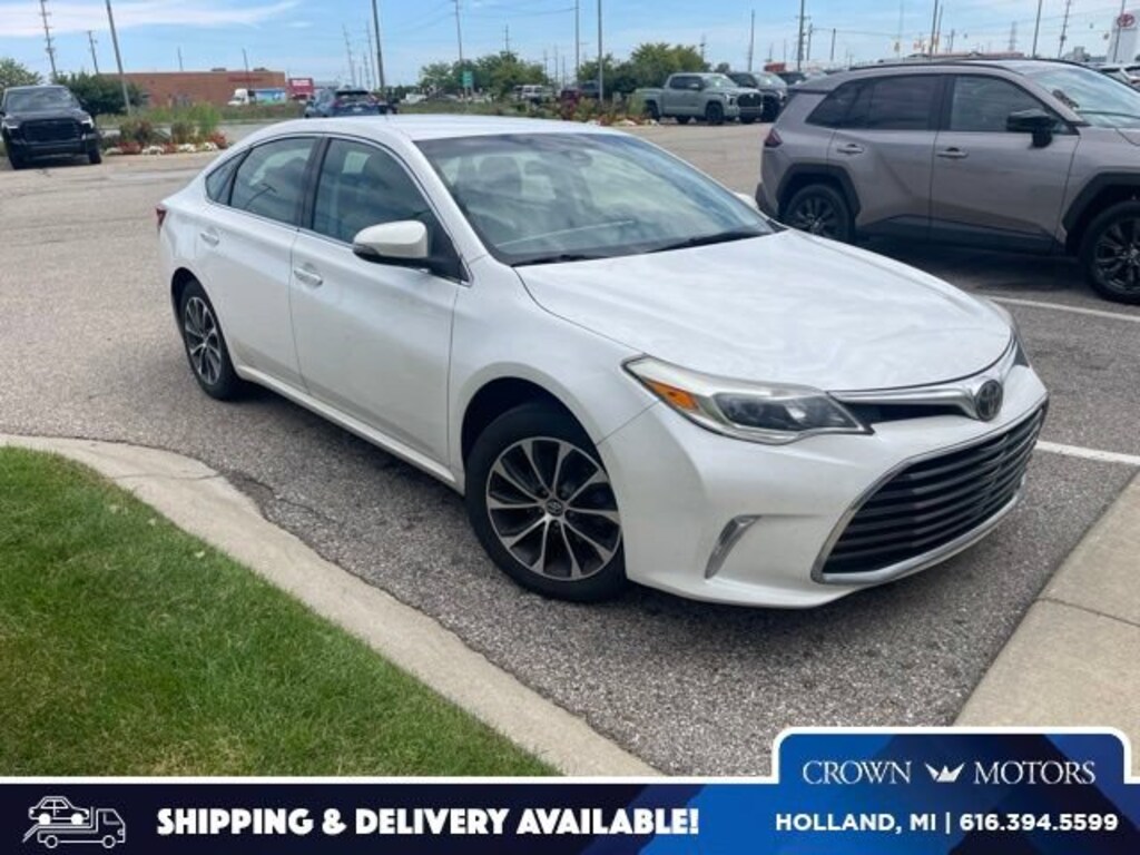 Used 2018 Toyota Avalon XLE Sedan