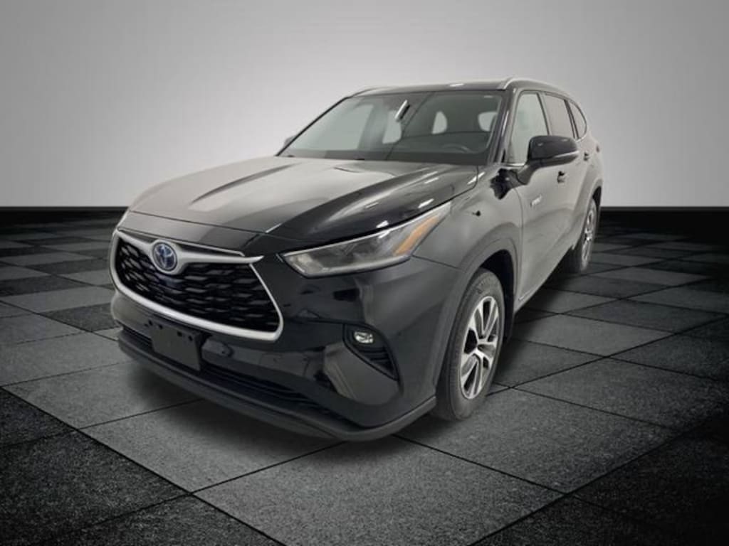 Certified 2021 Toyota Highlander Hybrid XLE SUV