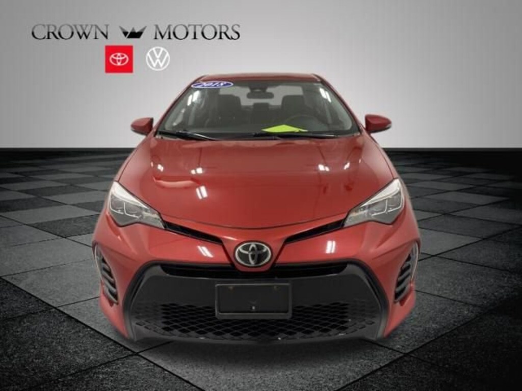 Used 2018 Toyota Corolla SE Sedan