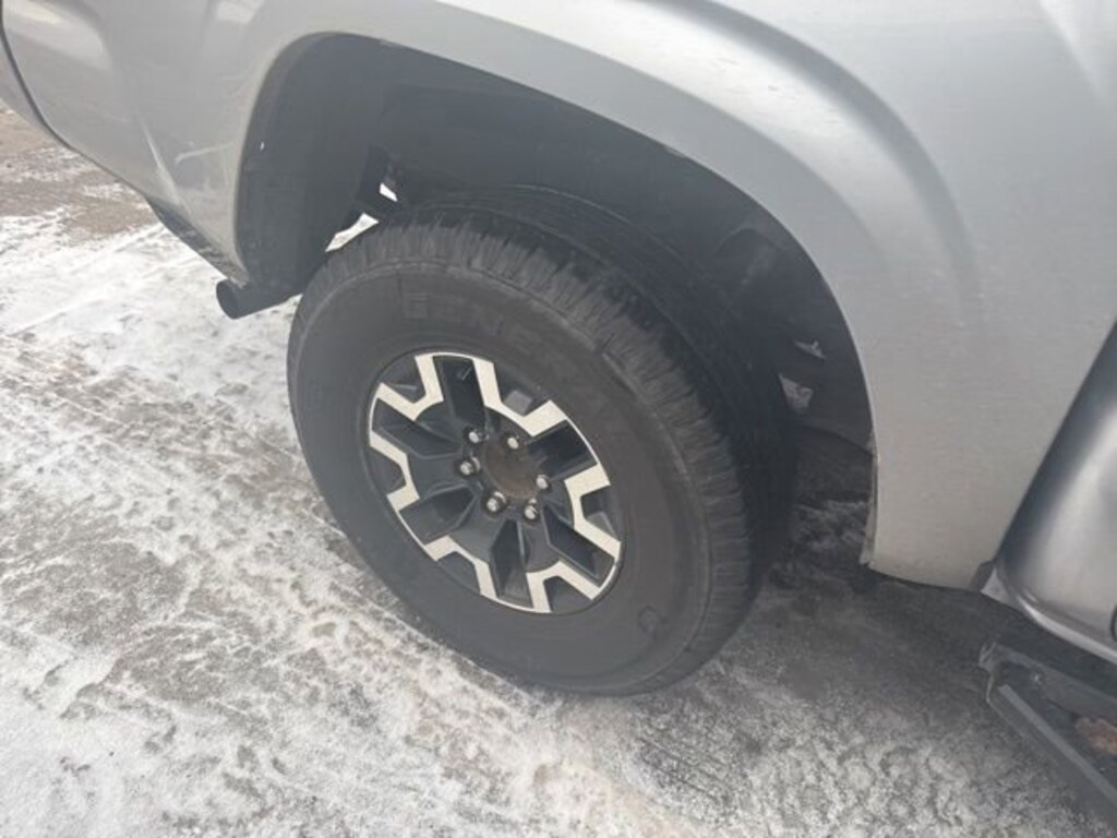 Used 2021 Toyota Tacoma SR5 Truck Double Cab