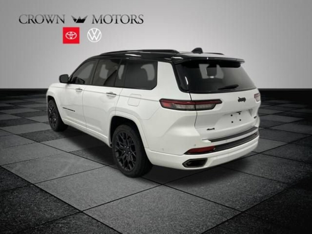 Used 2023 Jeep Grand Cherokee Summit SUV