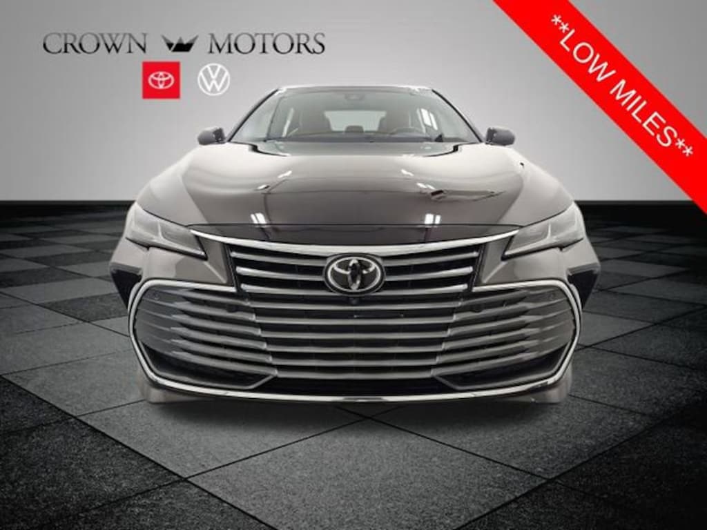 Used 2019 Toyota Avalon Limited Sedan