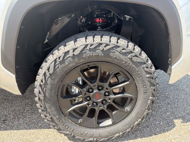 2026 Toyota Tundra SR5 - Photo 8