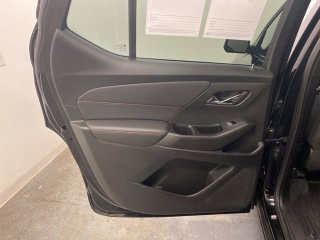 2023 Chevrolet Traverse RS - Photo 25