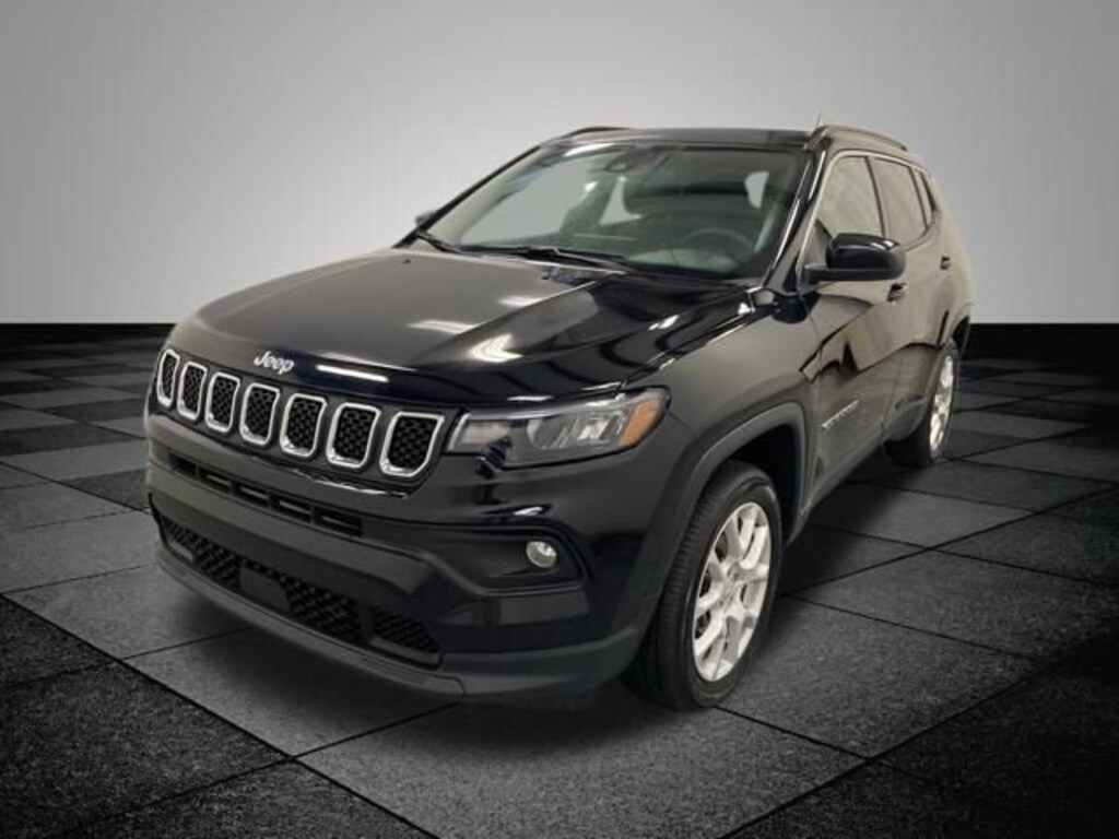 Used 2023 Jeep Compass Latitude Lux SUV