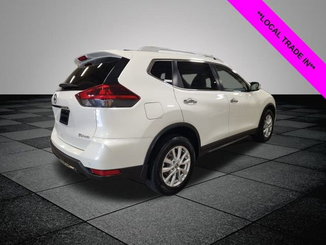 2019 Nissan Rogue SV photo 3