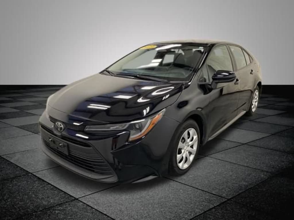Used 2023 Toyota Corolla LE Sedan