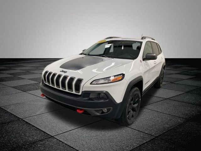 2018 Jeep Cherokee Trailhawk photo 2