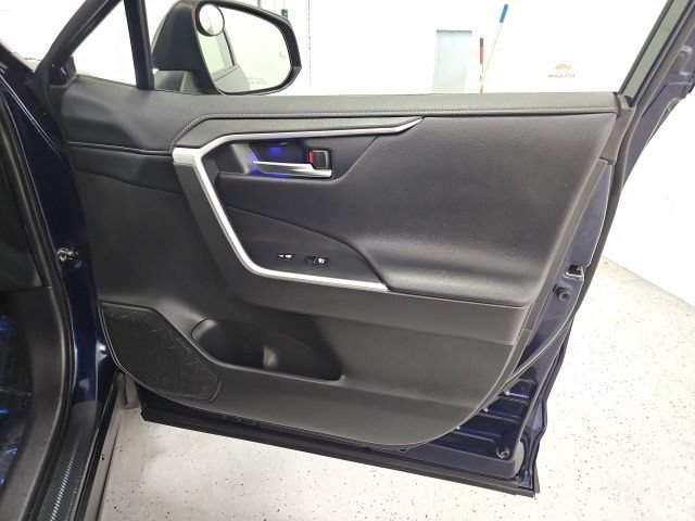 2020 Toyota RAV4 Limited - Photo 36