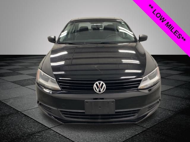 2013 Volkswagen Jetta 2.0 S photo 2